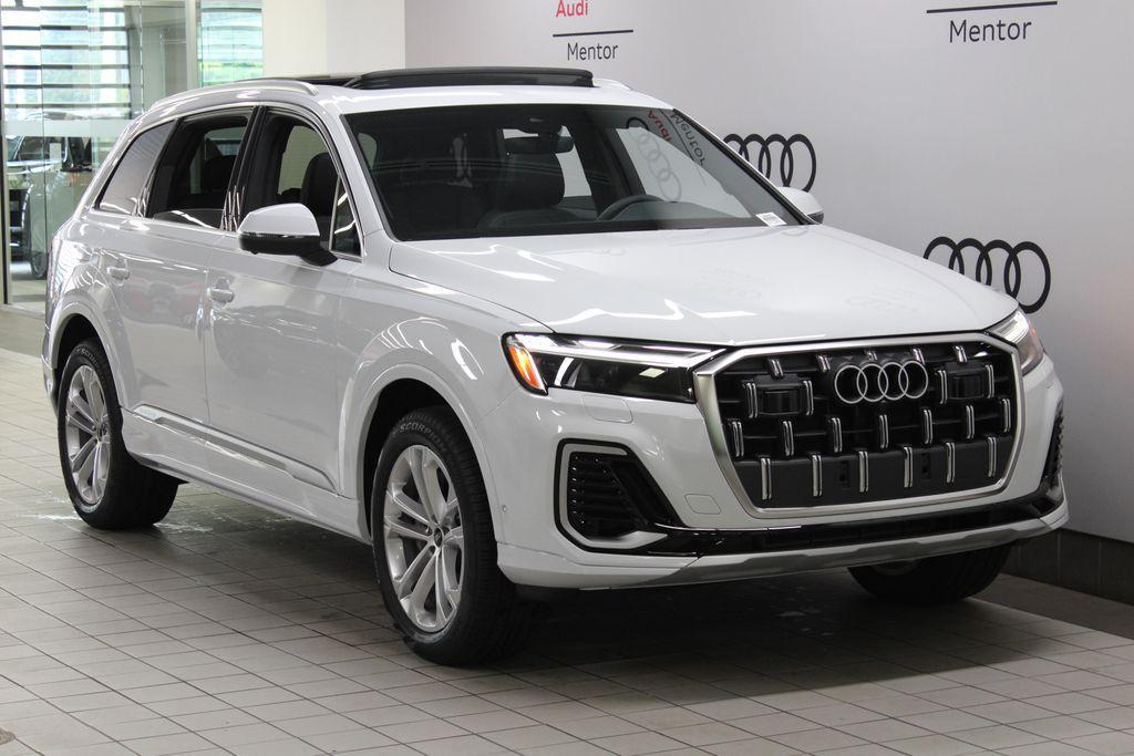 used 2025 Audi Q7 car, priced at $66,400