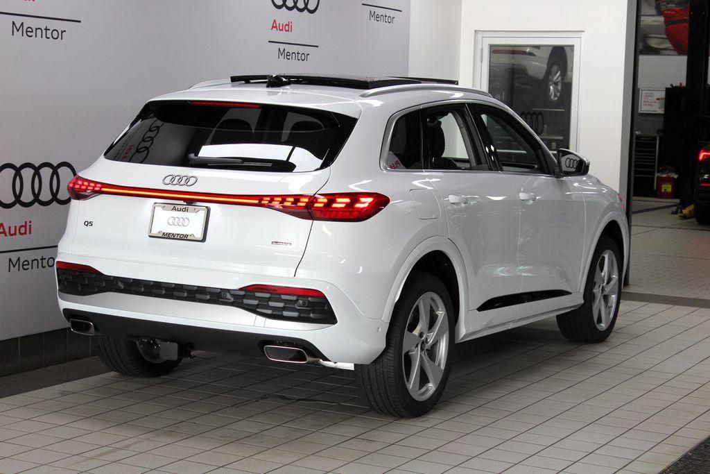 new 2025 Audi Q5 car, priced at $61,000