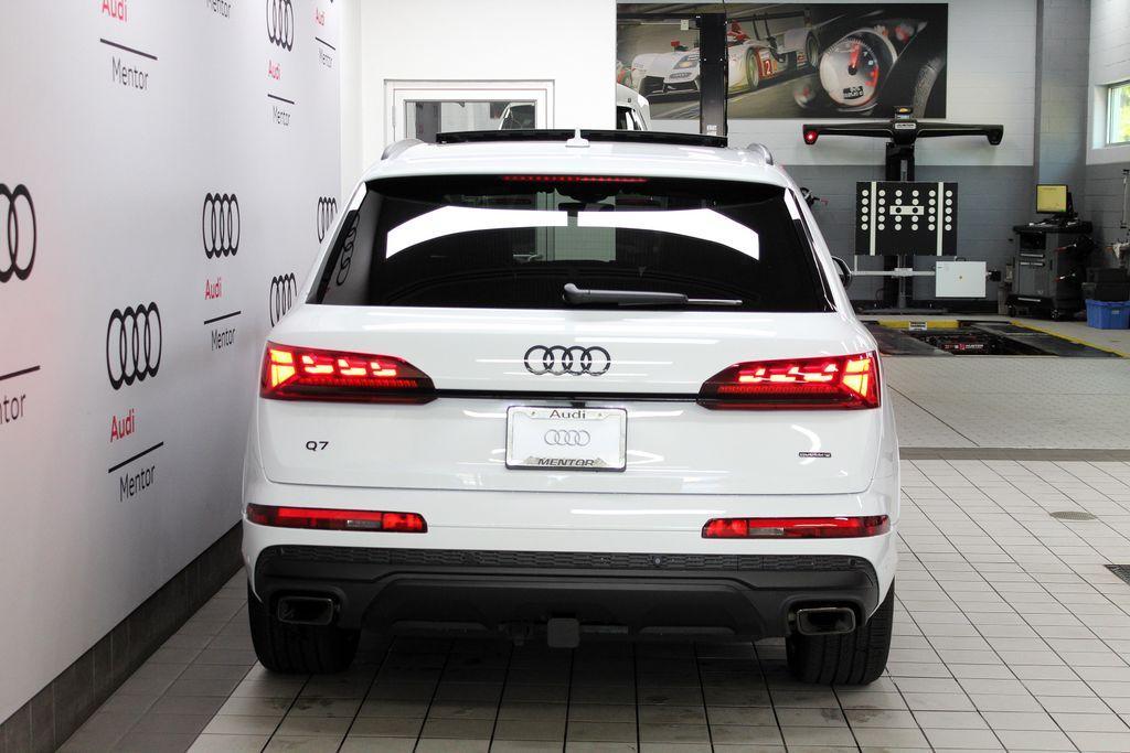 new 2026 Audi Q7 car, priced at $81,995