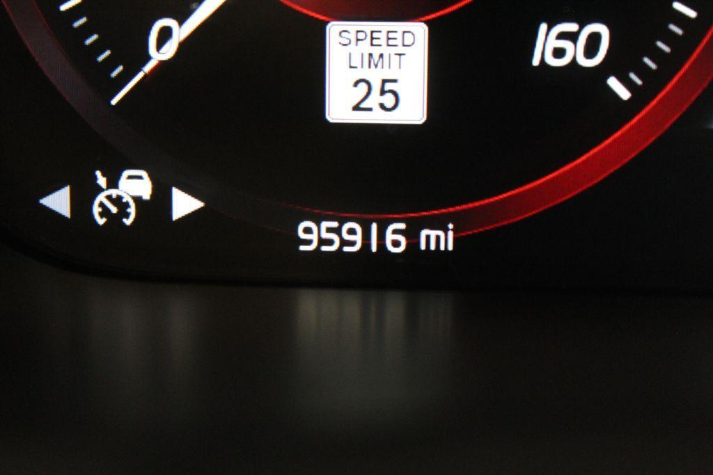 used 2021 Volvo XC90 car, priced at $26,775