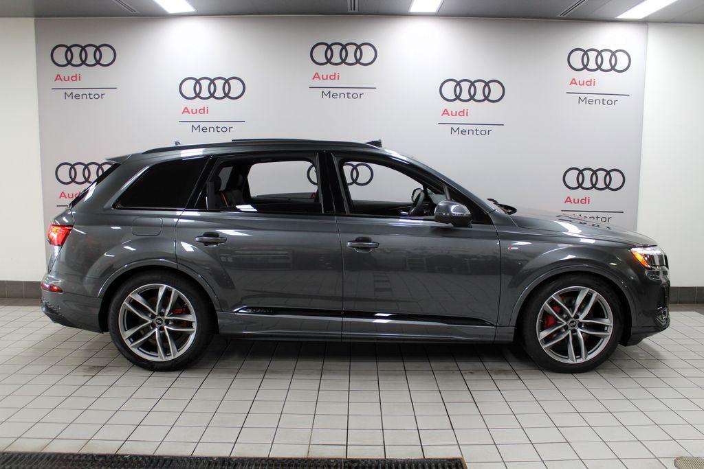 new 2026 Audi Q7 car, priced at $85,540