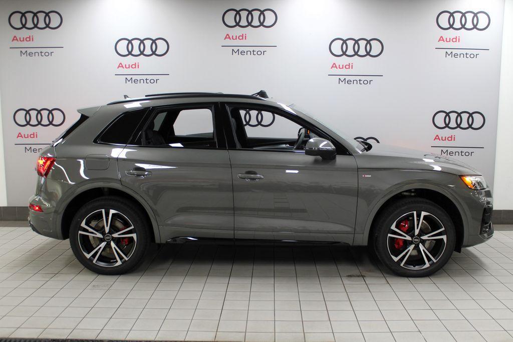 new 2025 Audi Q5 car, priced at $59,340