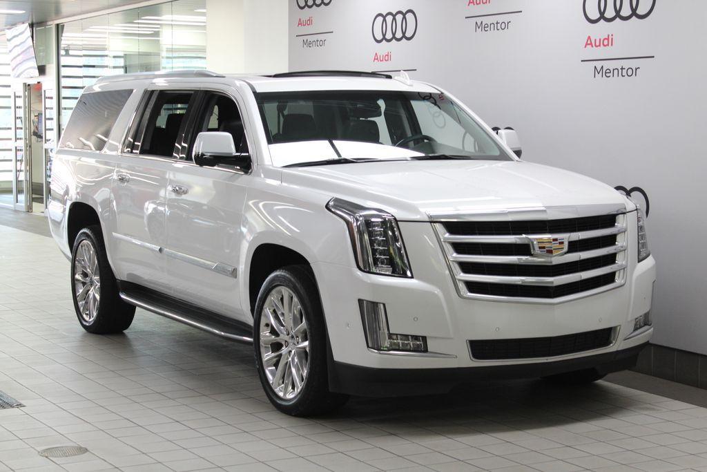 used 2020 Cadillac Escalade ESV car, priced at $41,754