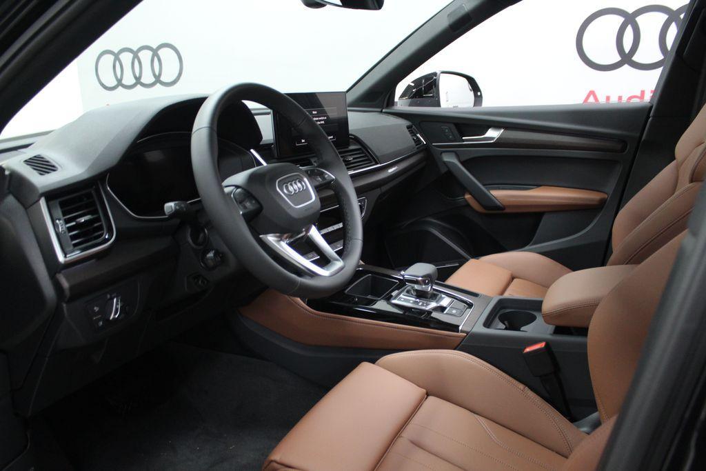 new 2025 Audi Q5 car, priced at $59,950