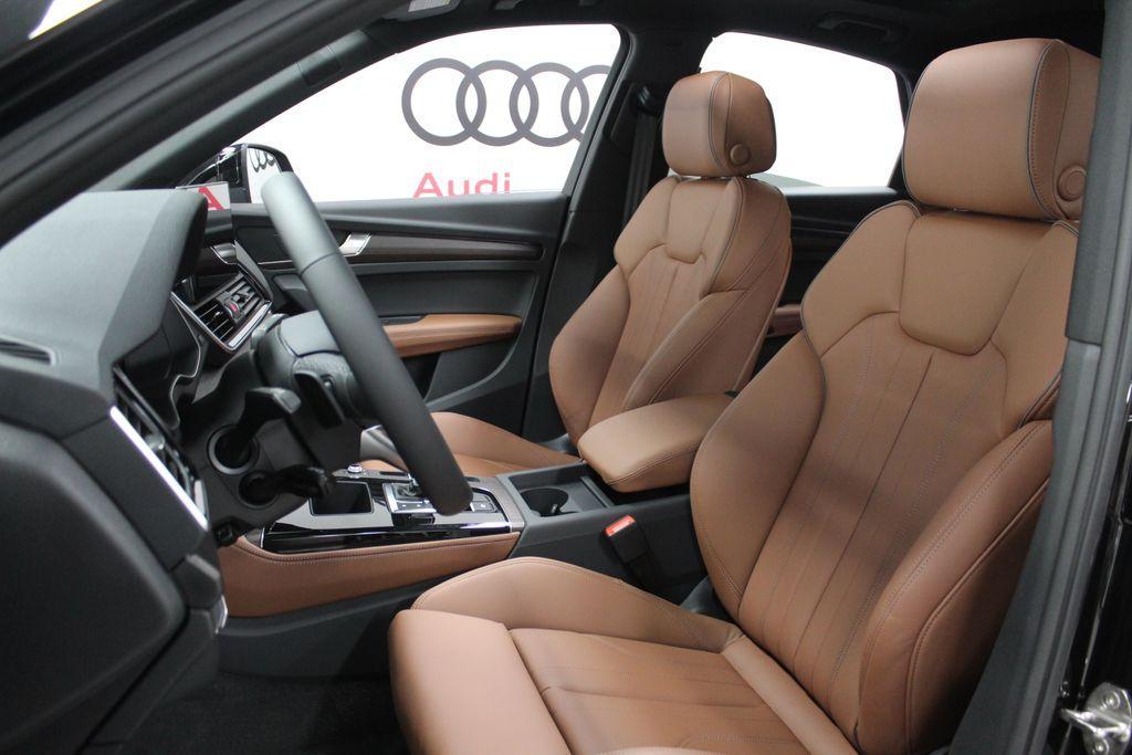 new 2025 Audi Q5 car, priced at $59,950