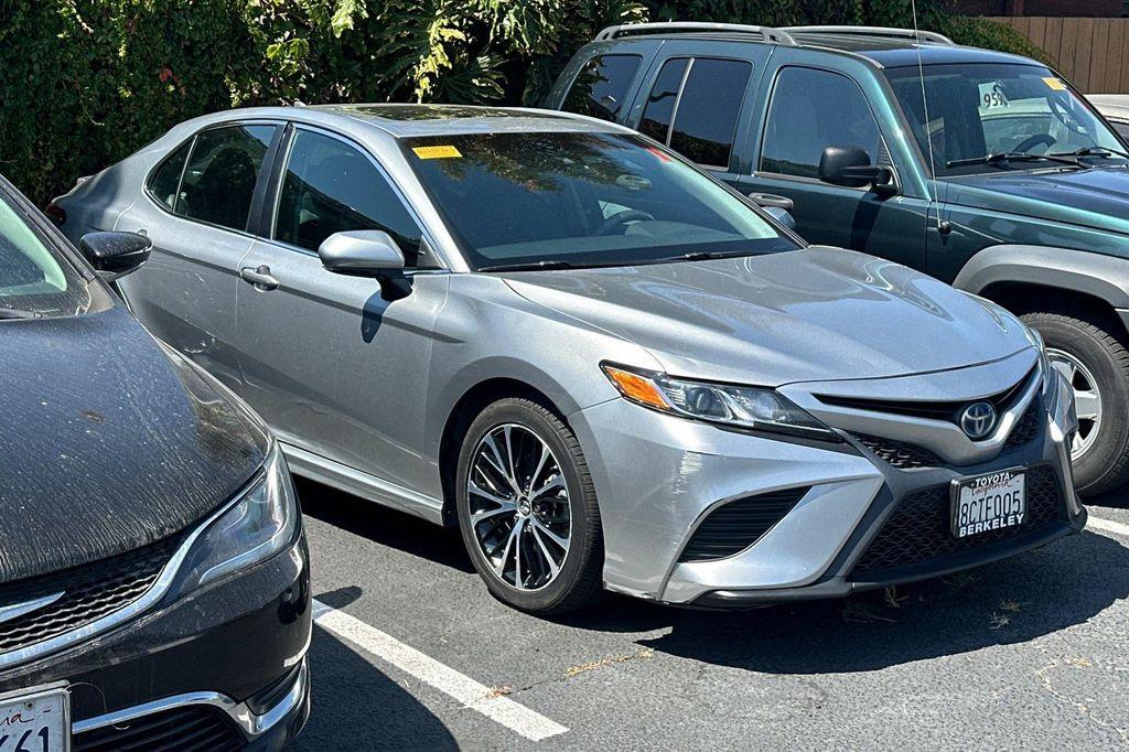 used 2018 Toyota Camry Hybrid car, priced at $18,989