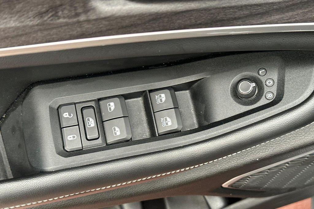 used 2022 Jeep Grand Cherokee car, priced at $22,988