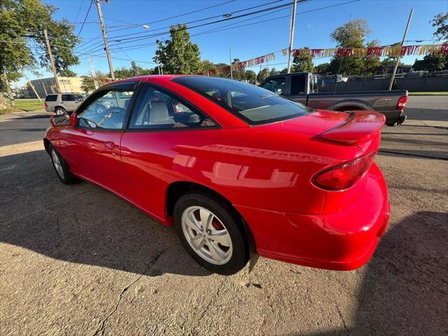 used 2004 Chevrolet Cavalier car, priced at $4,995