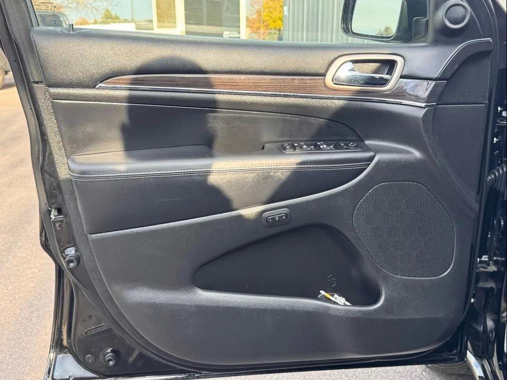 used 2017 Jeep Grand Cherokee car, priced at $18,999