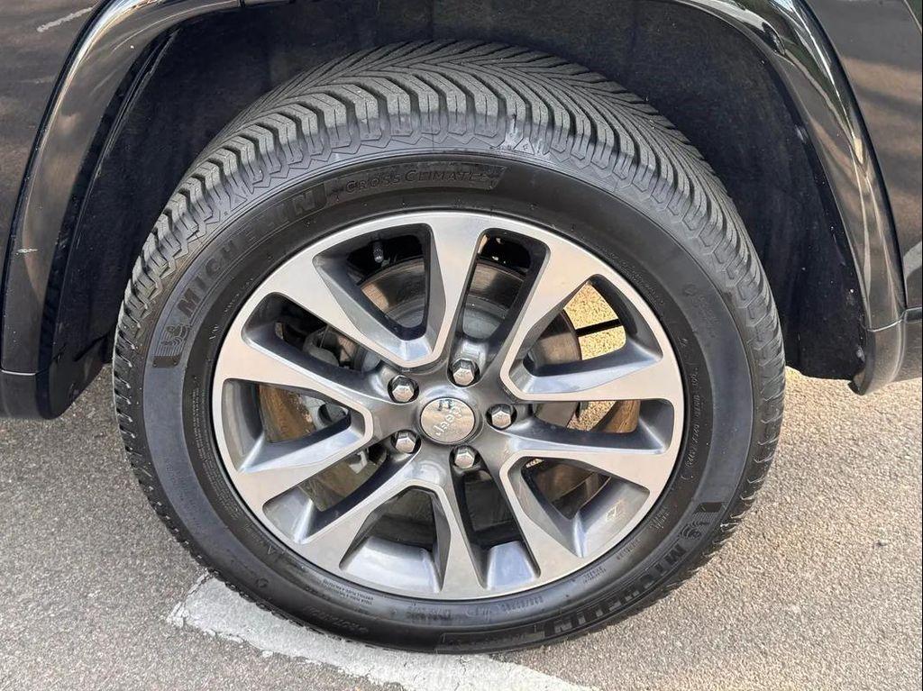 used 2017 Jeep Grand Cherokee car, priced at $18,999