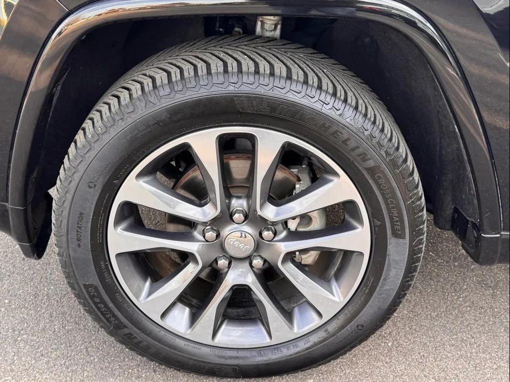 used 2017 Jeep Grand Cherokee car, priced at $18,999