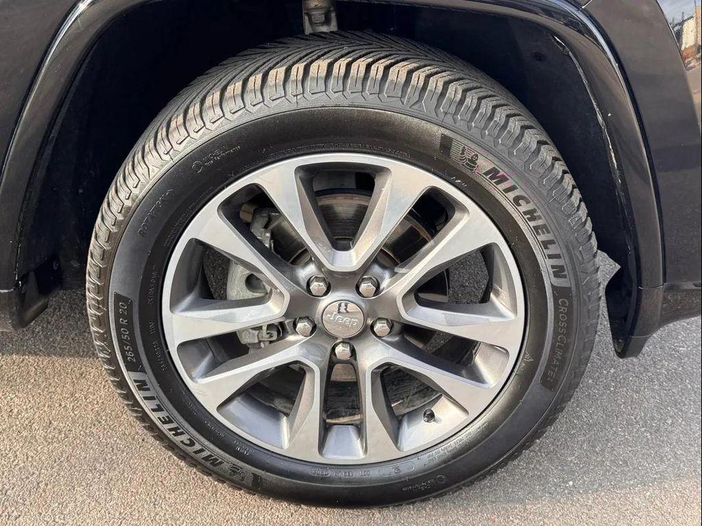 used 2017 Jeep Grand Cherokee car, priced at $18,999