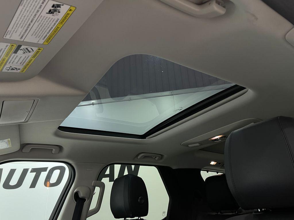 used 2019 Land Rover Discovery car, priced at $21,733