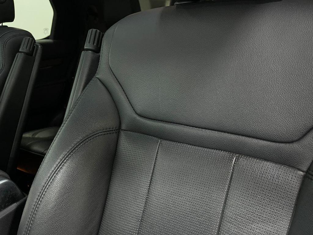 used 2019 Land Rover Discovery car, priced at $21,733
