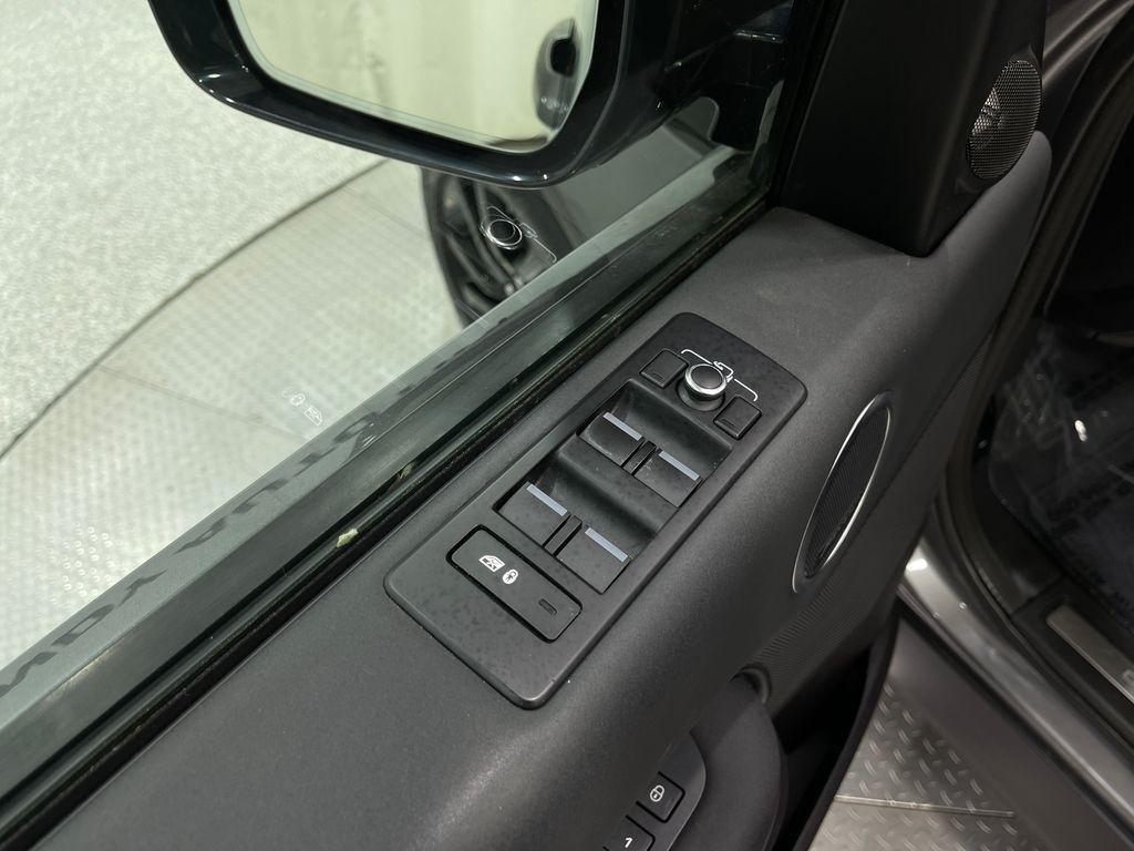 used 2019 Land Rover Discovery car, priced at $21,733