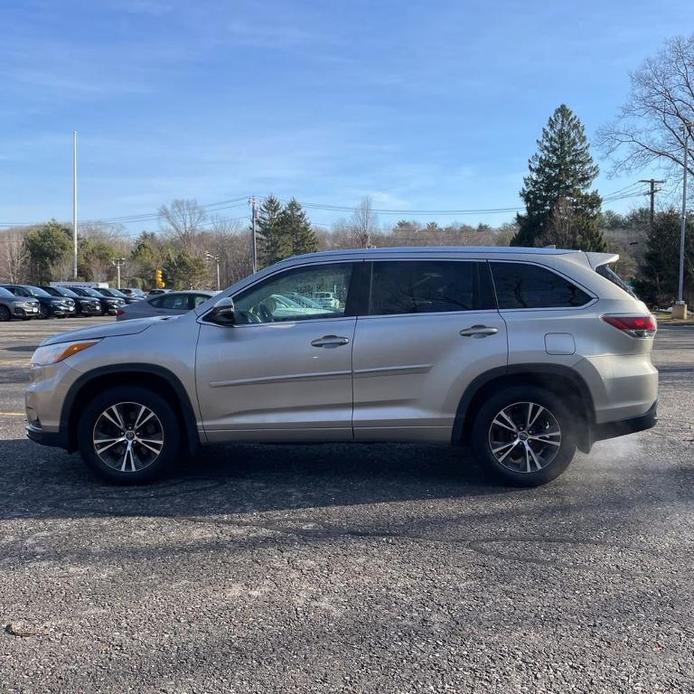 used 2016 Toyota Highlander car, priced at $21,000