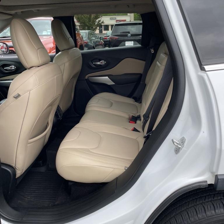 used 2018 Jeep Cherokee car, priced at $17,390