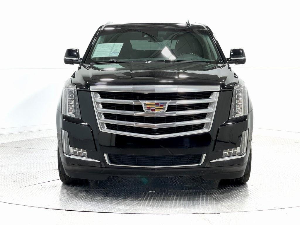 used 2018 Cadillac Escalade ESV car, priced at $28,396