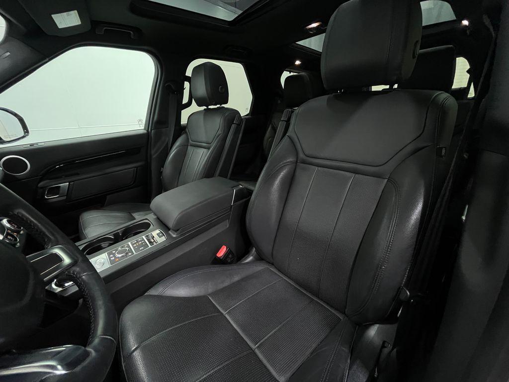 used 2018 Land Rover Discovery car, priced at $20,740