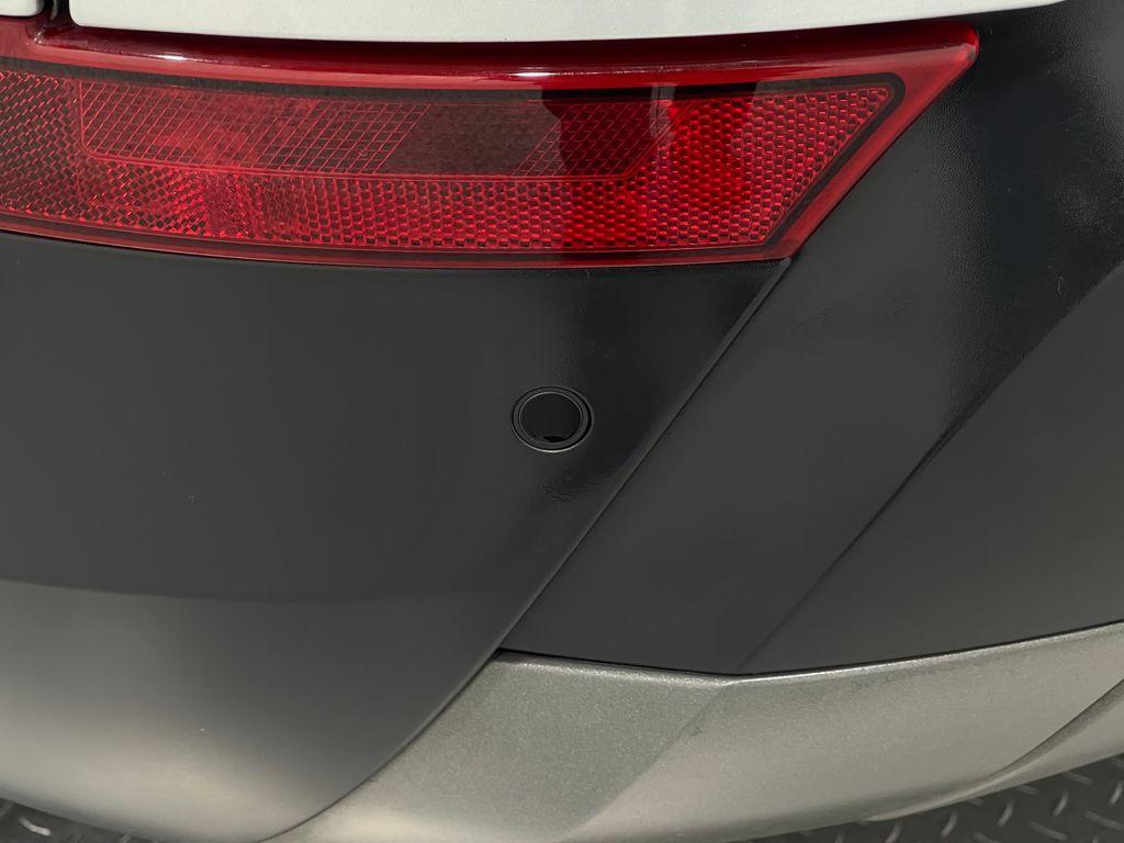 used 2018 Land Rover Discovery car, priced at $20,740
