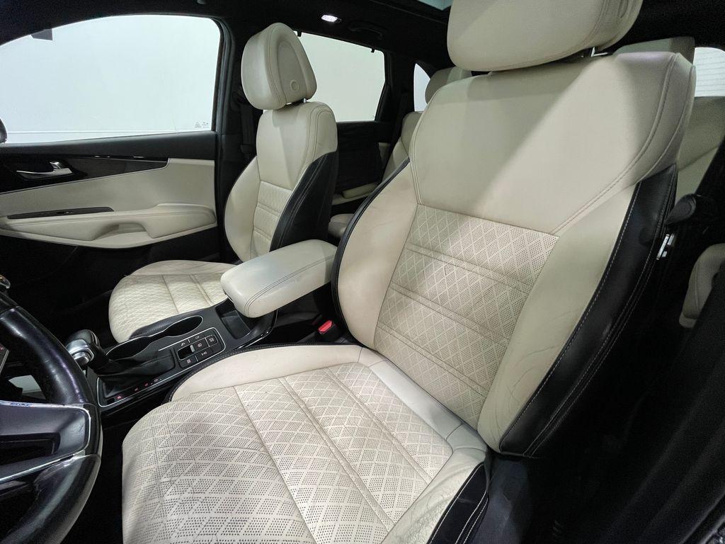 used 2016 Kia Sorento car, priced at $12,990