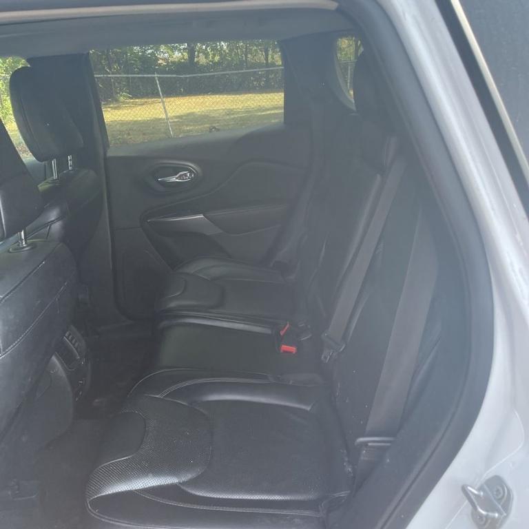 used 2019 Jeep Cherokee car, priced at $15,795