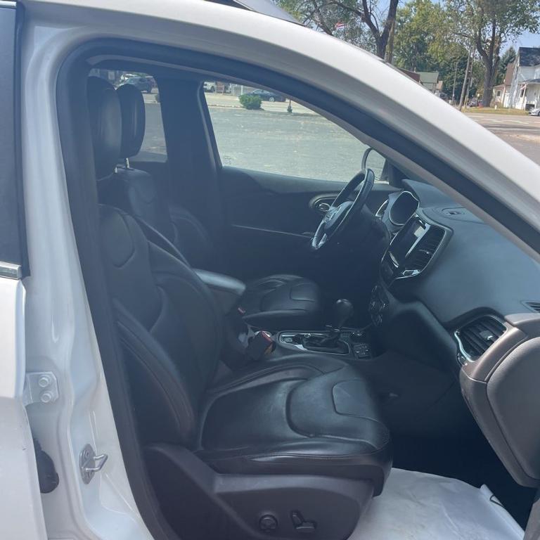 used 2019 Jeep Cherokee car, priced at $15,795