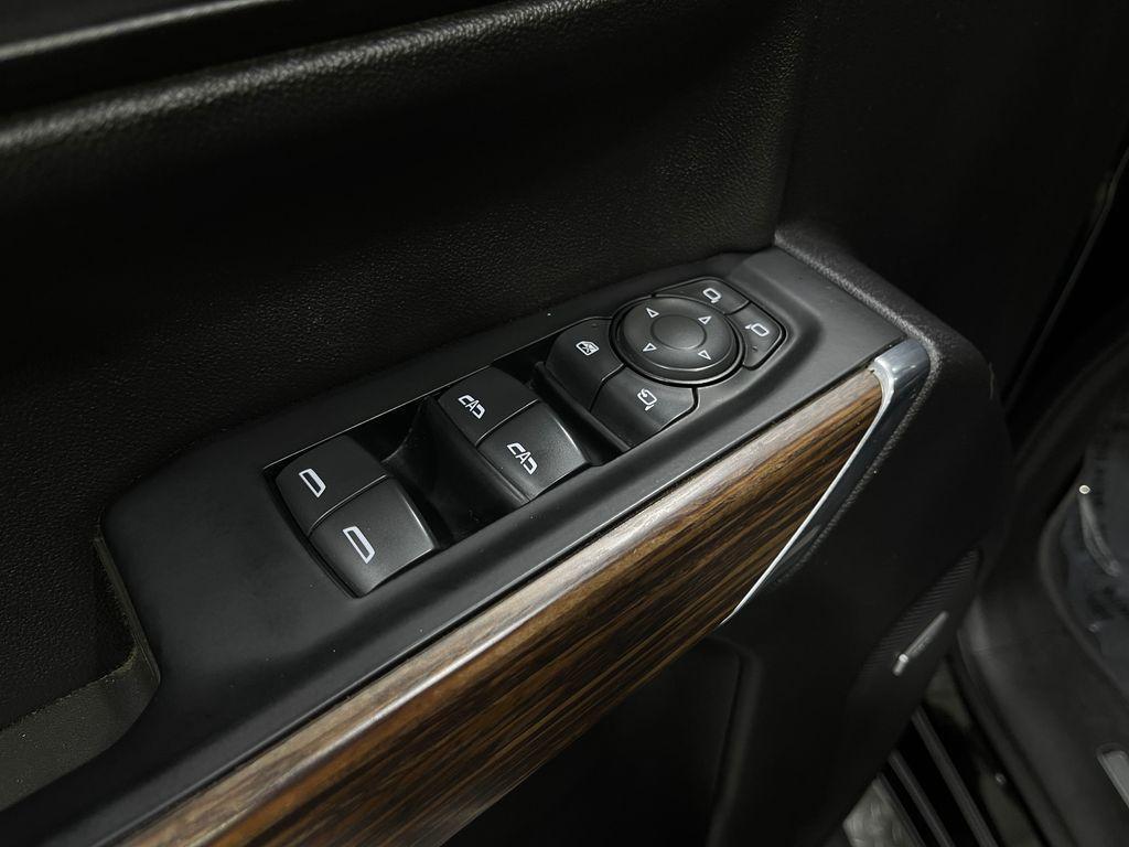 used 2019 Chevrolet Silverado 1500 car, priced at $33,720