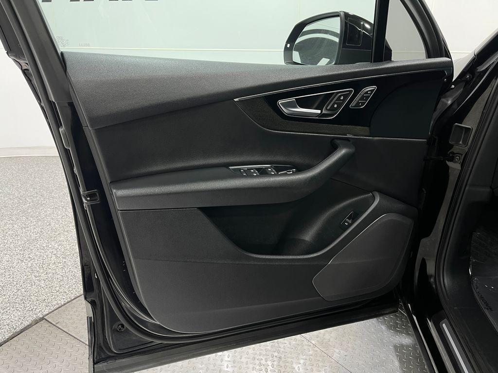 used 2019 Audi Q7 car, priced at $23,215