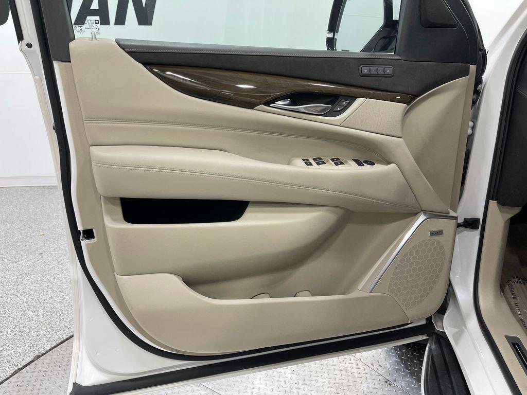 used 2020 Cadillac Escalade car, priced at $34,960