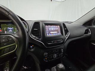 used 2019 Jeep Cherokee car, priced at $17,995