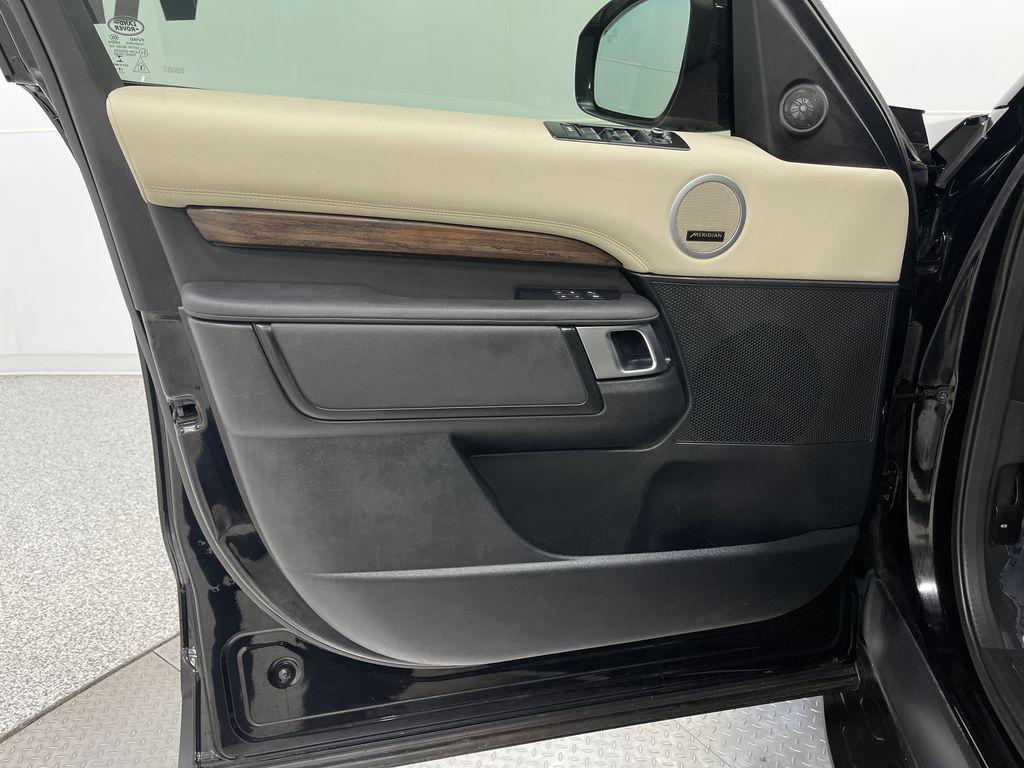 used 2020 Land Rover Discovery car, priced at $26,125