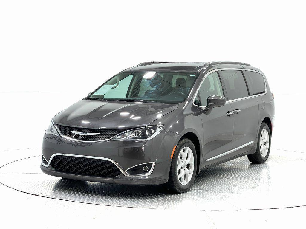 used 2017 Chrysler Pacifica car, priced at $12,500