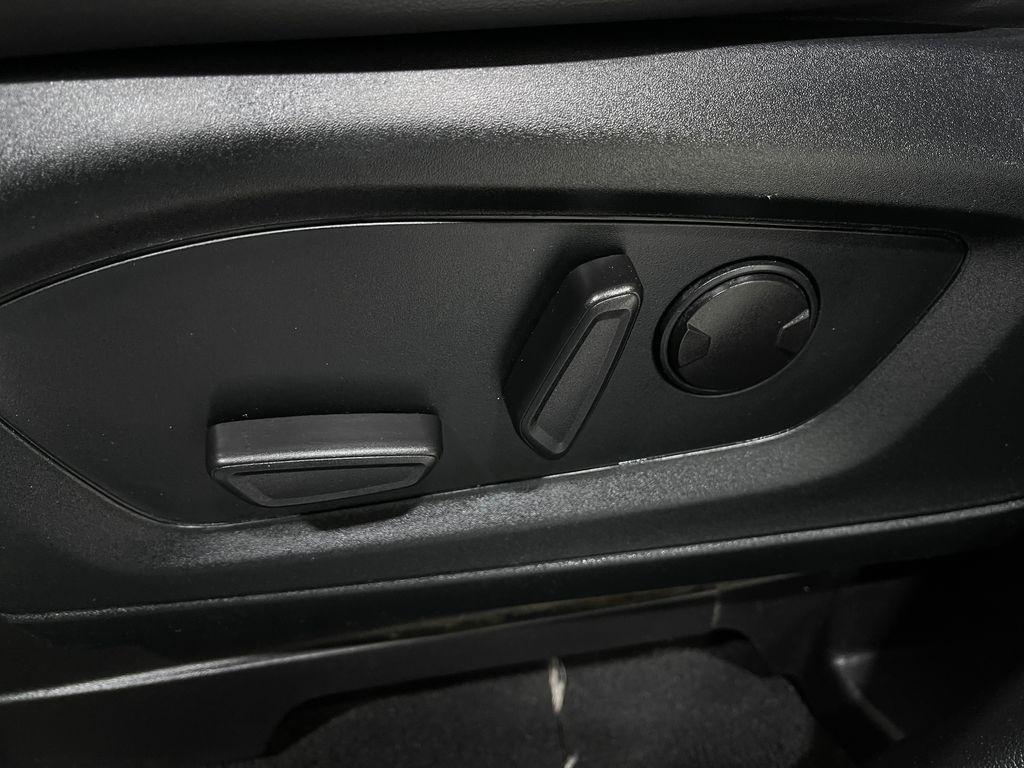 used 2022 Ford Explorer car, priced at $27,290
