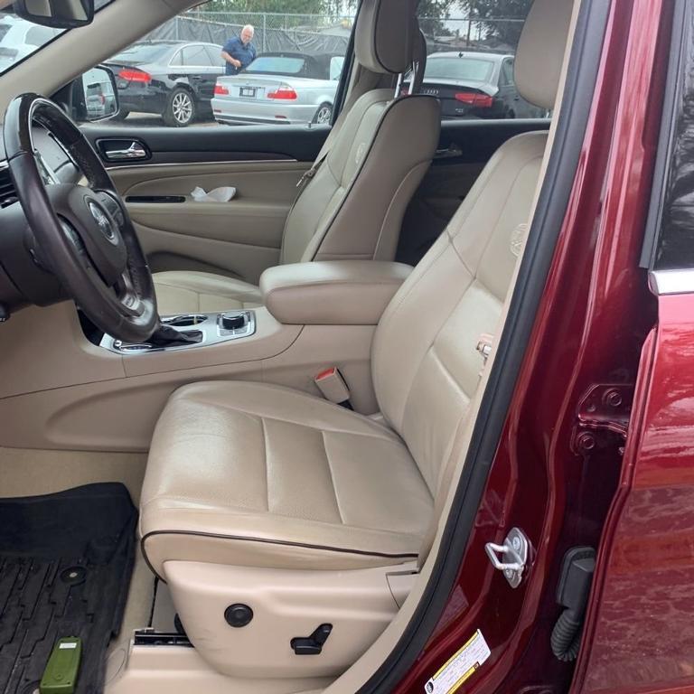 used 2020 Jeep Grand Cherokee car, priced at $25,000