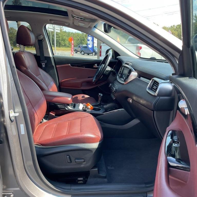 used 2018 Kia Sorento car, priced at $17,100