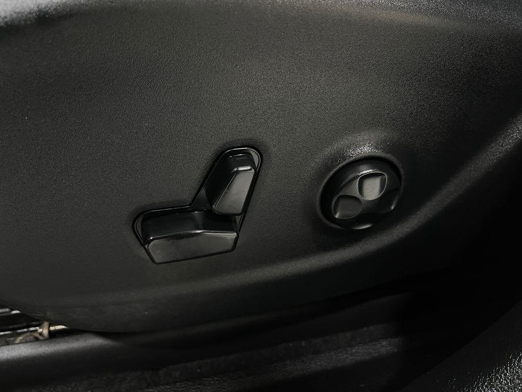 used 2019 Jeep Cherokee car, priced at $17,495