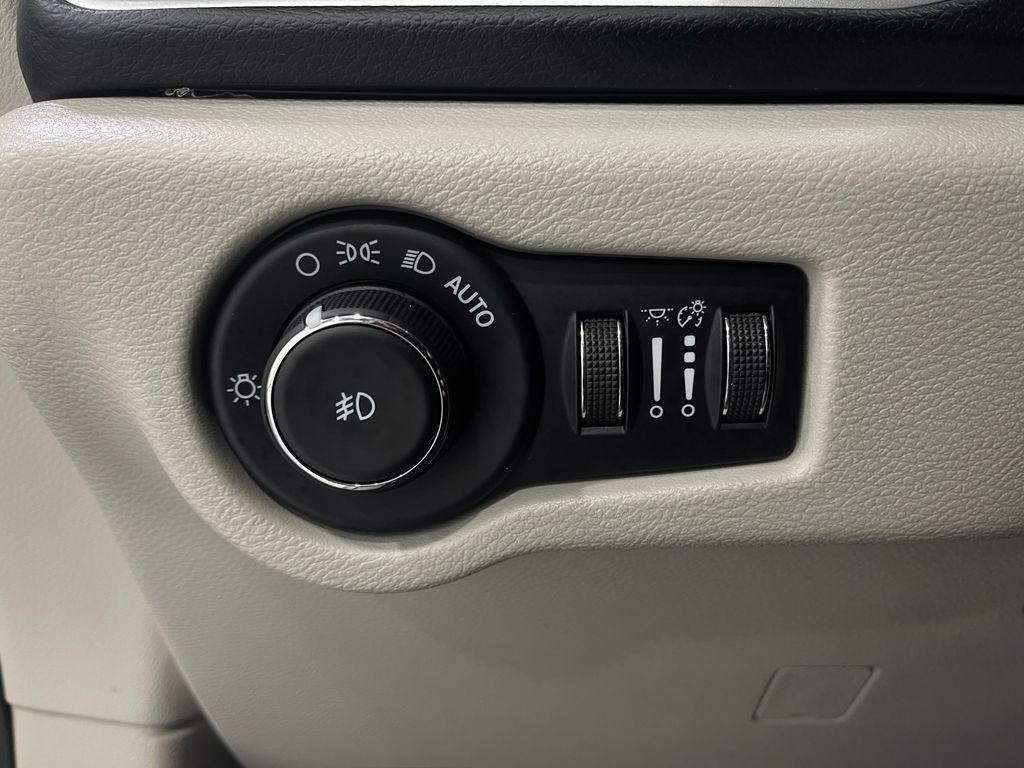 used 2017 Chrysler Pacifica car, priced at $14,995
