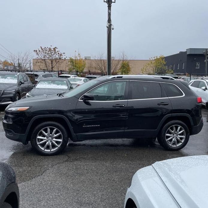 used 2018 Jeep Cherokee car, priced at $17,495