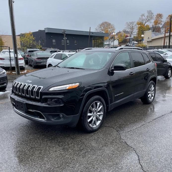 used 2018 Jeep Cherokee car, priced at $17,495