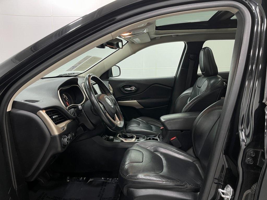 used 2018 Jeep Cherokee car, priced at $17,020