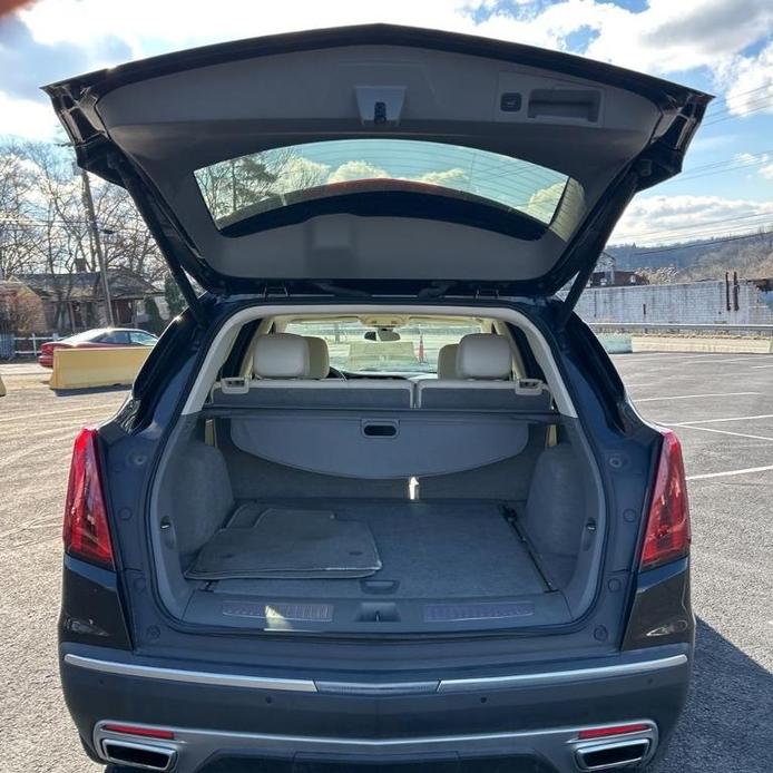 used 2020 Cadillac XT5 car, priced at $21,760