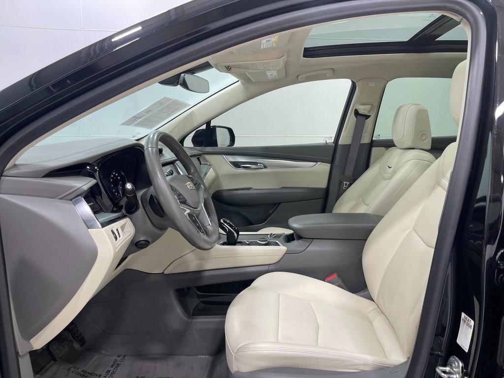 used 2020 Cadillac XT5 car, priced at $19,500