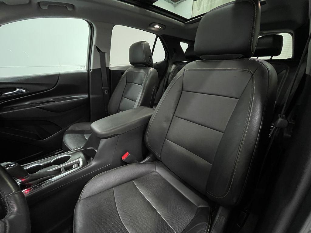 used 2021 Chevrolet Equinox car, priced at $18,542