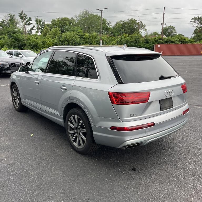 used 2018 Audi Q7 car, priced at $22,570