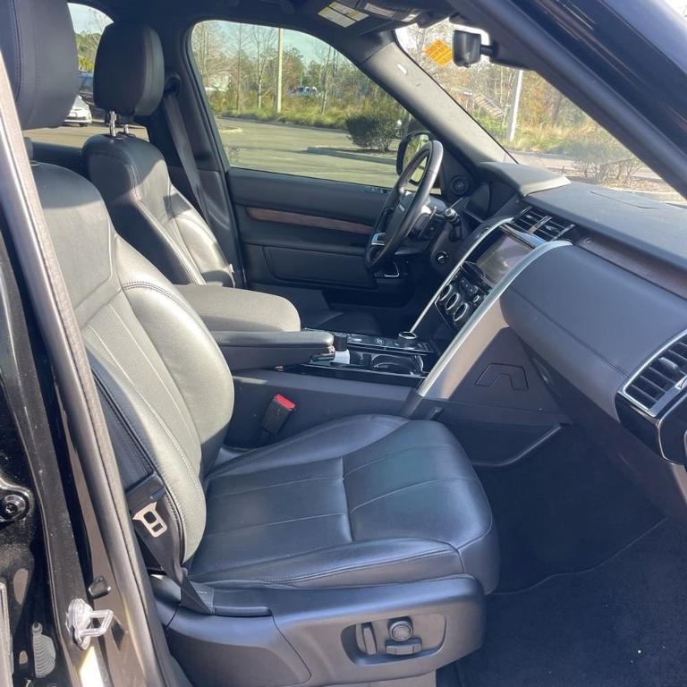 used 2019 Land Rover Discovery car, priced at $25,500