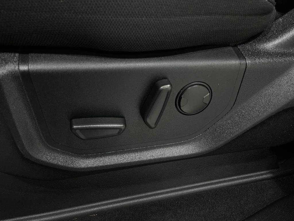 used 2020 Ford F-150 car, priced at $27,995