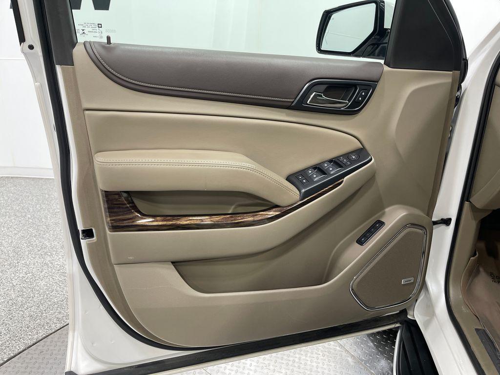 used 2019 GMC Yukon XL car, priced at $29,663