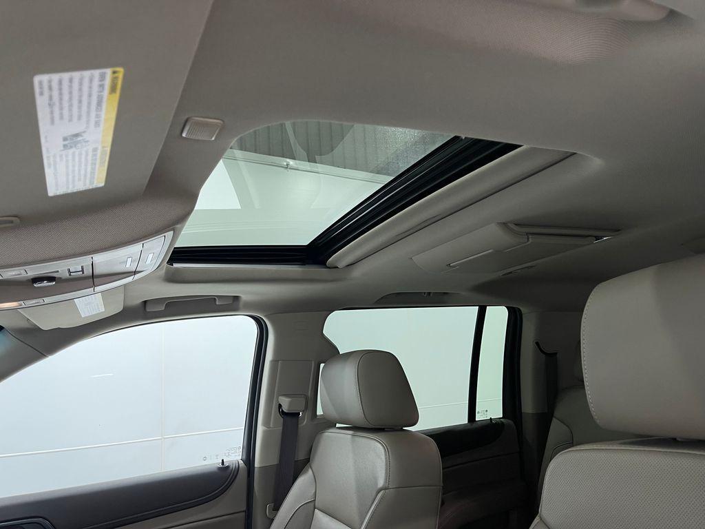 used 2019 GMC Yukon XL car, priced at $29,663