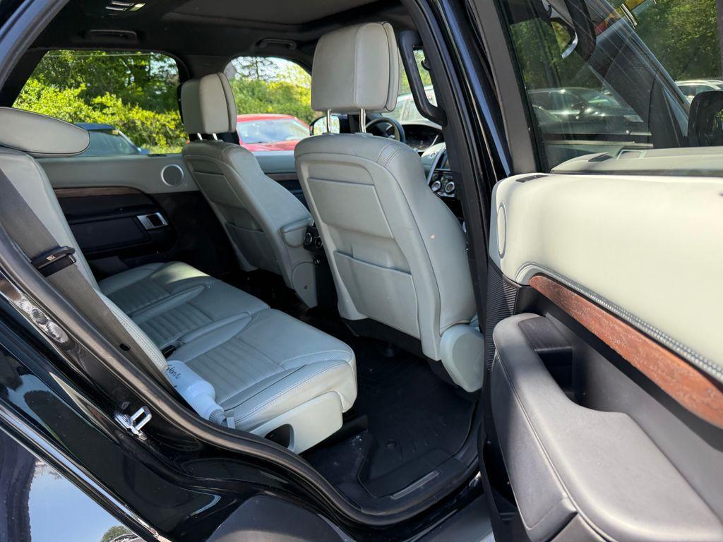 used 2018 Land Rover Discovery car, priced at $21,110
